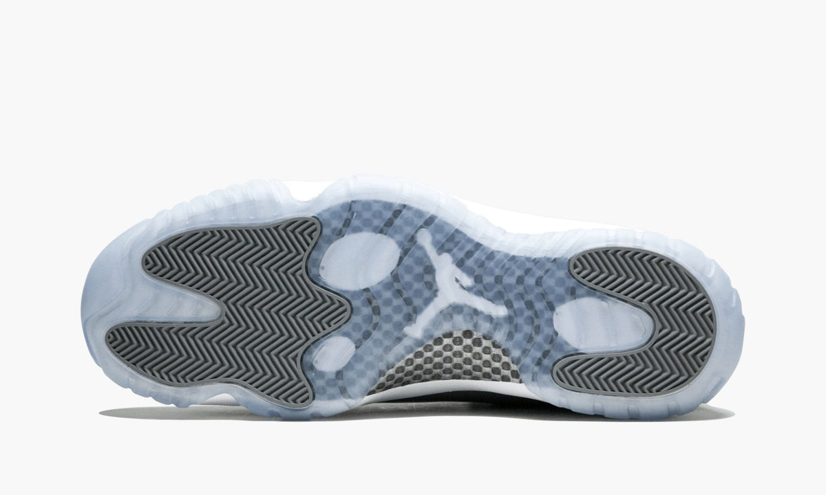 Air Jordan 11 Retro Low "Cool Grey" - Angle View 6