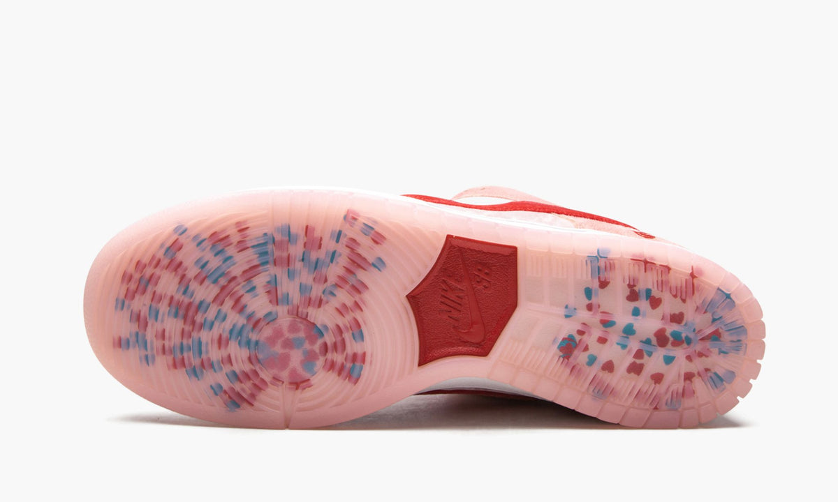 SB Dunk Low "StrangeLove - Special Box" - View 6