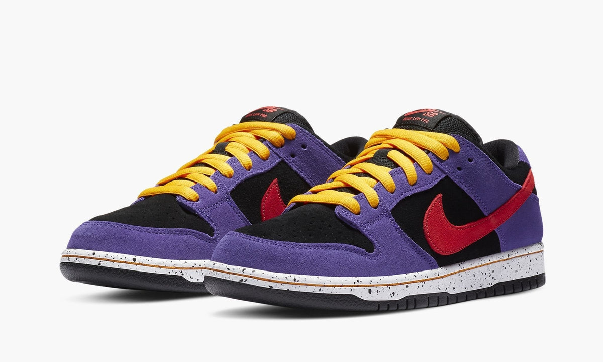 SB Dunk Low "ACG Terra" - View 3