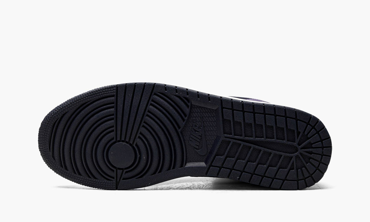 Air Jordan 1 Mid "Sanded Purple" - Angle View 6