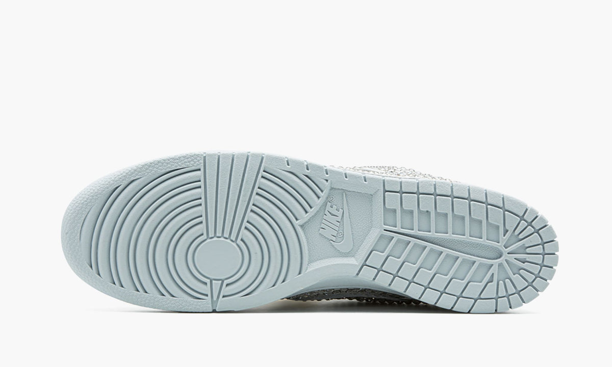 Dunk Low "Cactus Plant Flea Market - Swarovski Crystals" - View 7