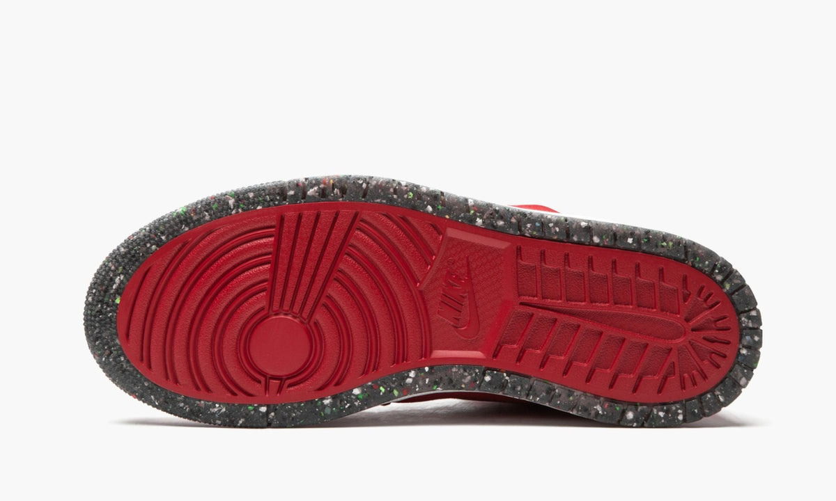 Jordan 1 Zoom CMFT "Red Suede" - Angle View 6