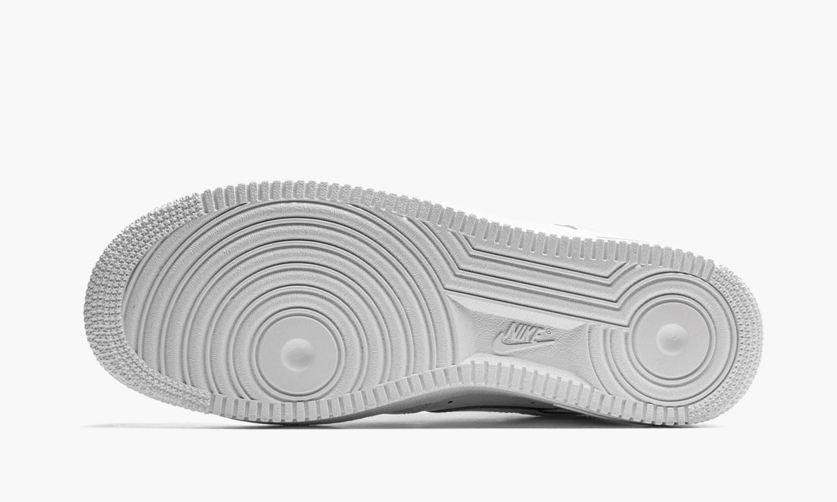 Air Force 1 High '07 "Triple White" - Angle View 6