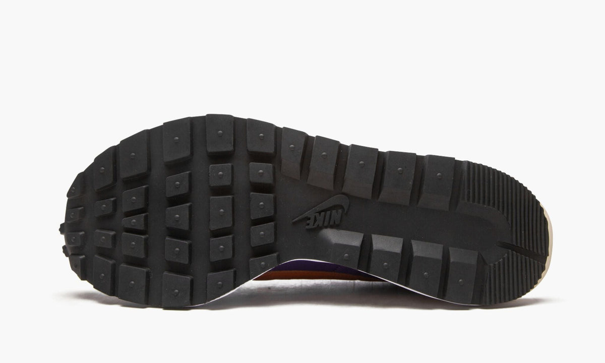 VaporWaffle "Sacai - Dark Iris" - View 6