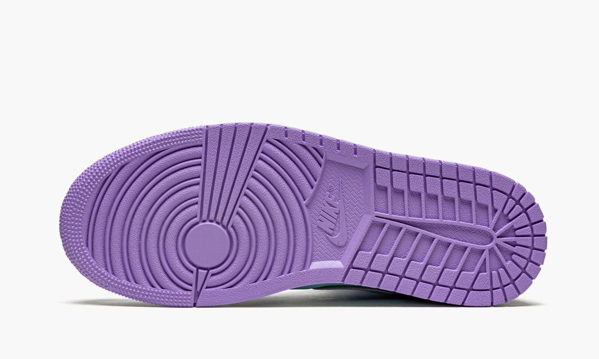 Air Jordan 1 Mid "Purple Pulse / Glacier Blue" - Angle View 6