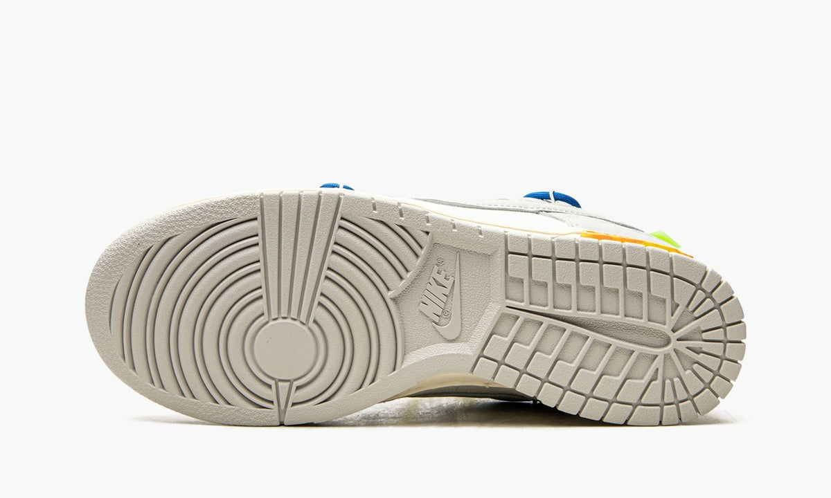 Dunk Low "Off-White - Lot 10" - View 6