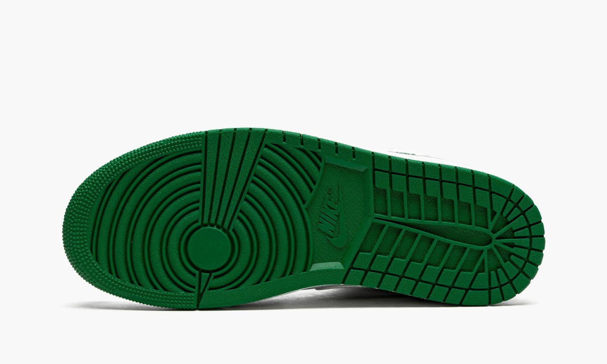 Air Jordan 1 MID SE "Grey / Pine Green / White" - Angle View 6