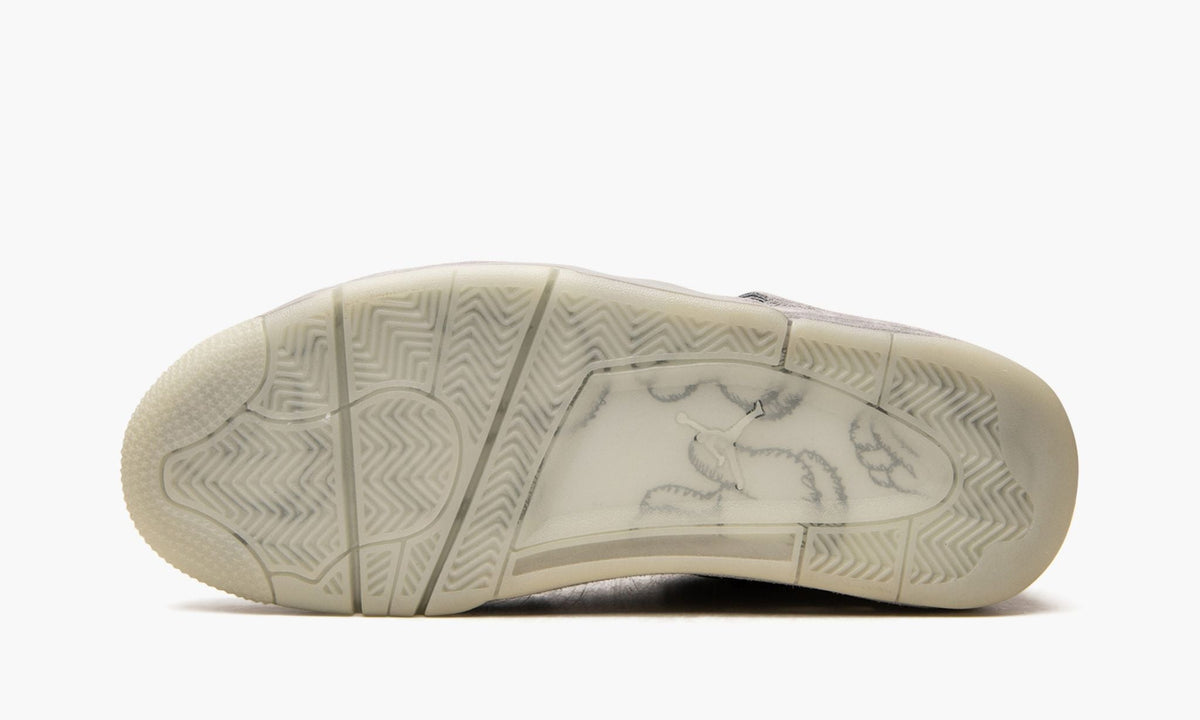 Air Jordan 4 Retro Kaws Sample "Kaws Sample" - Angle View 6
