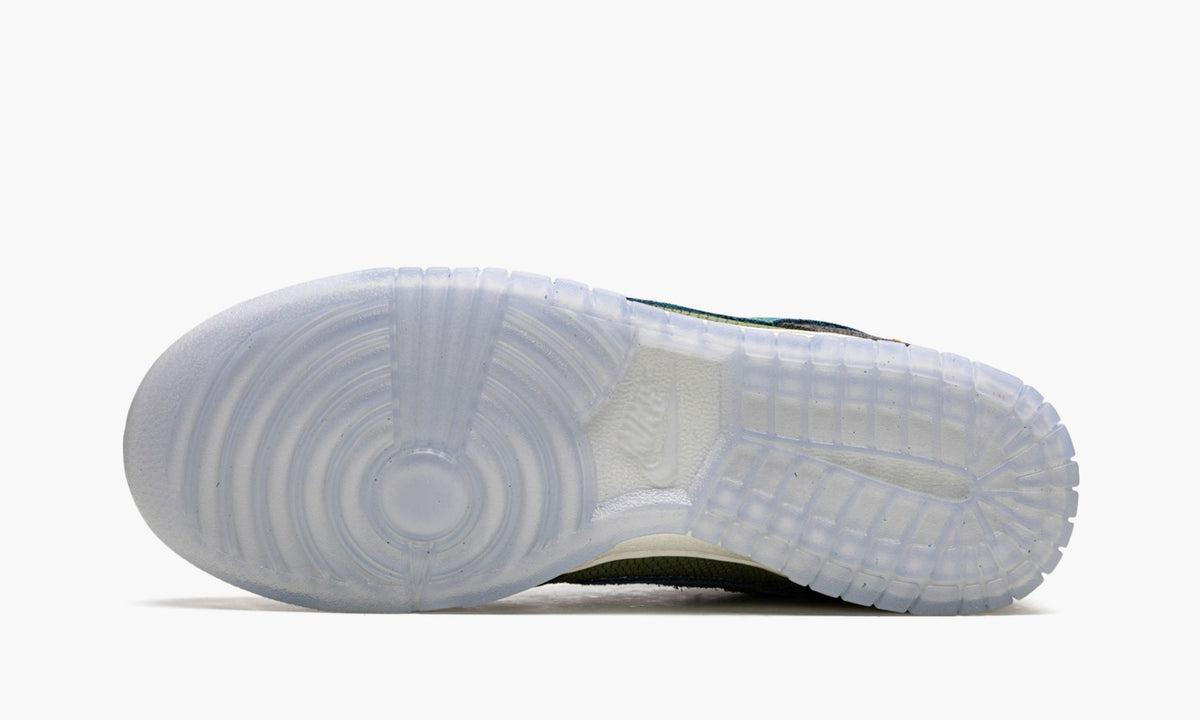 Dunk Low "SiEMPRE Familia" - View 6