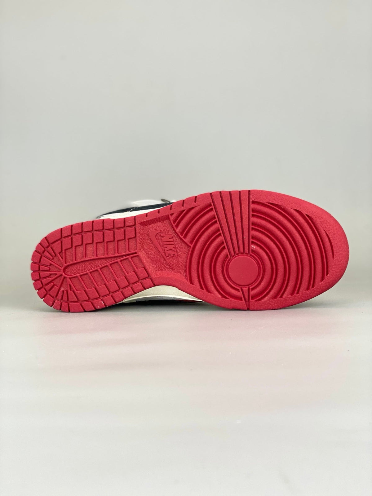 Nike SB Dunk Low x The North Face DM6868-041 - View 9