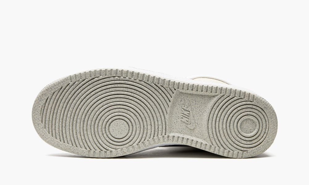 Air Jordan 1 KO "Greyscale" - Angle View 6