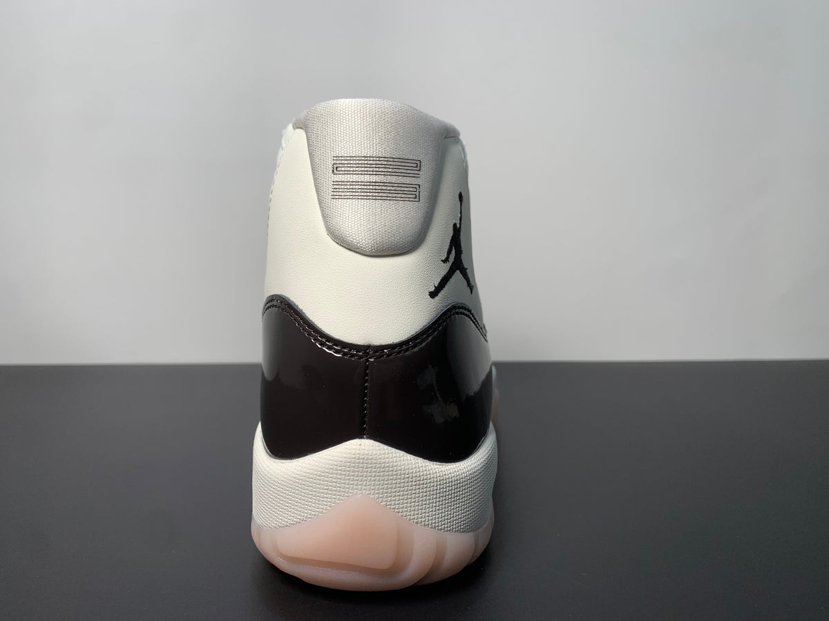 Air Jordan 11 “Neapolita AR0715-101 - Angle View 11