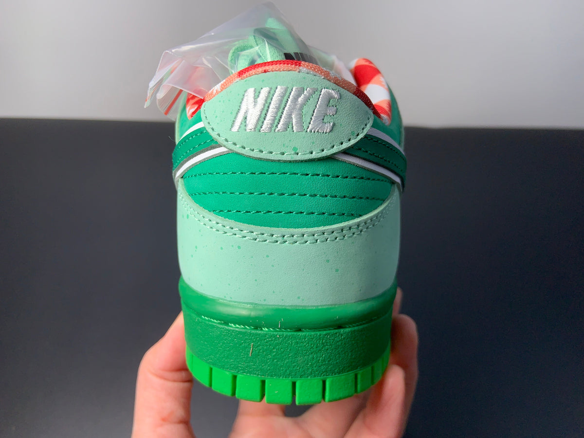 CONCEPTS × Nike Dunk SB Low Green Lobster - View 9