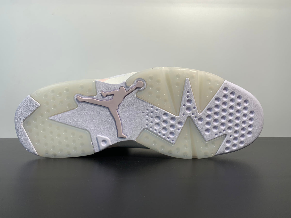 Air Jordan 6 WMNS “Gold Hoops”DH9696-100 - Angle View 6