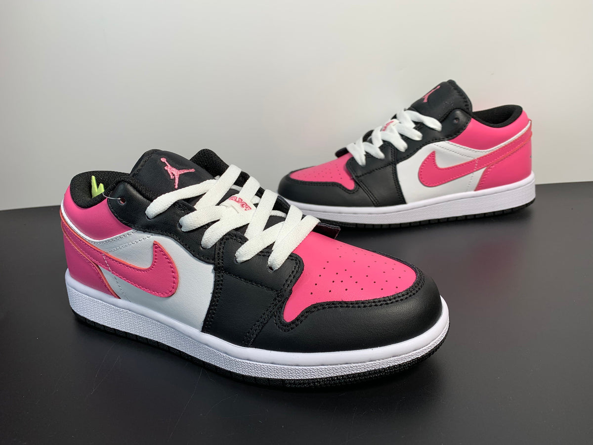 Air Jordan 1 Low Pinksicle - Angle View 4