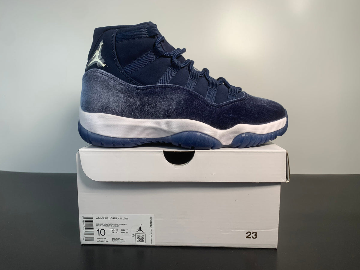 Air Jordan 11 Velvet Midnight Navy AR0715-441 - Angle View 9