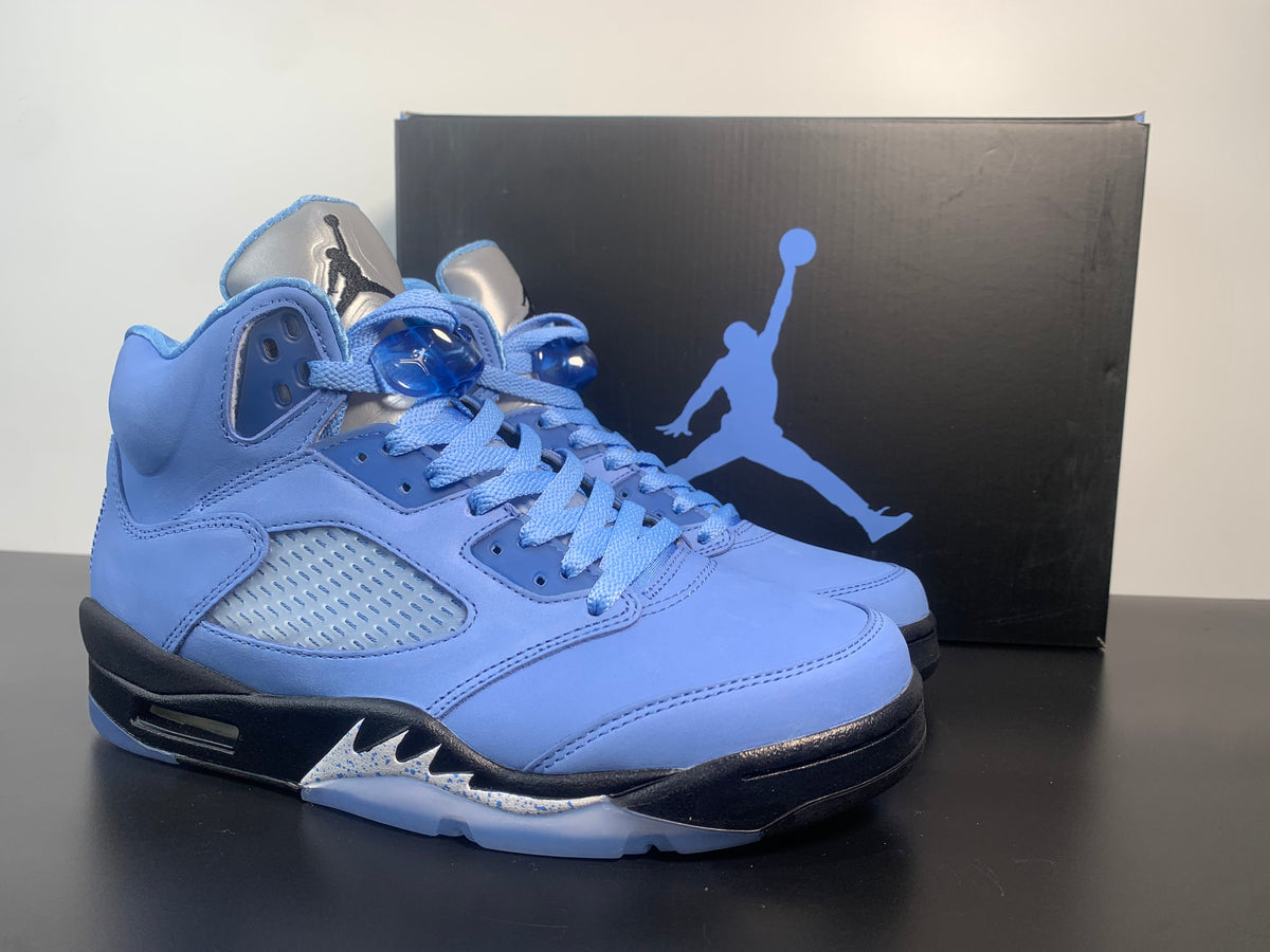 Air Jordan 5 “UNC  DV1310-401 - Angle View 4