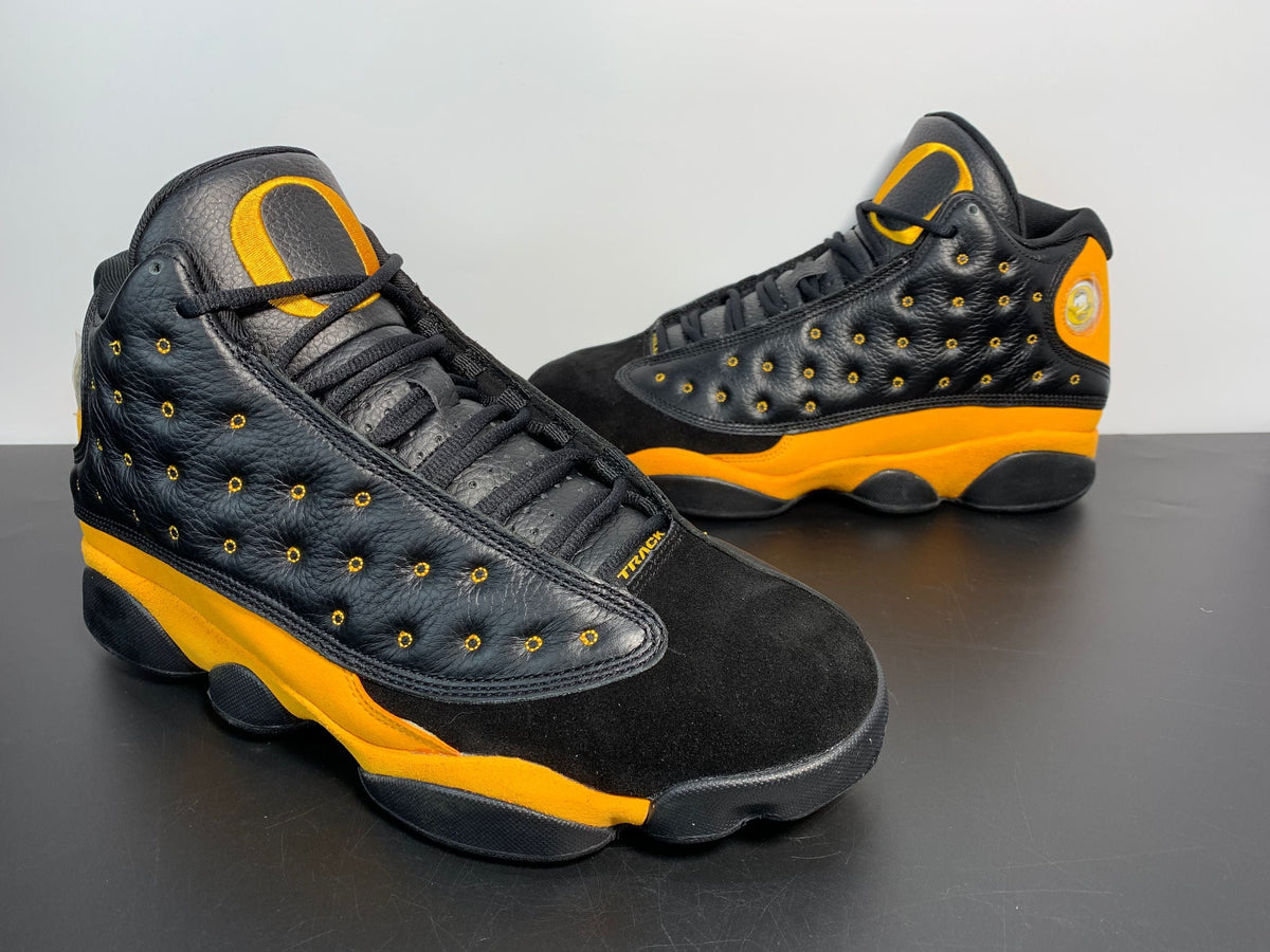 New Air Jordan 13 Retro Carmelo Class of 2002 Oregon Dunks SE - Angle View 4