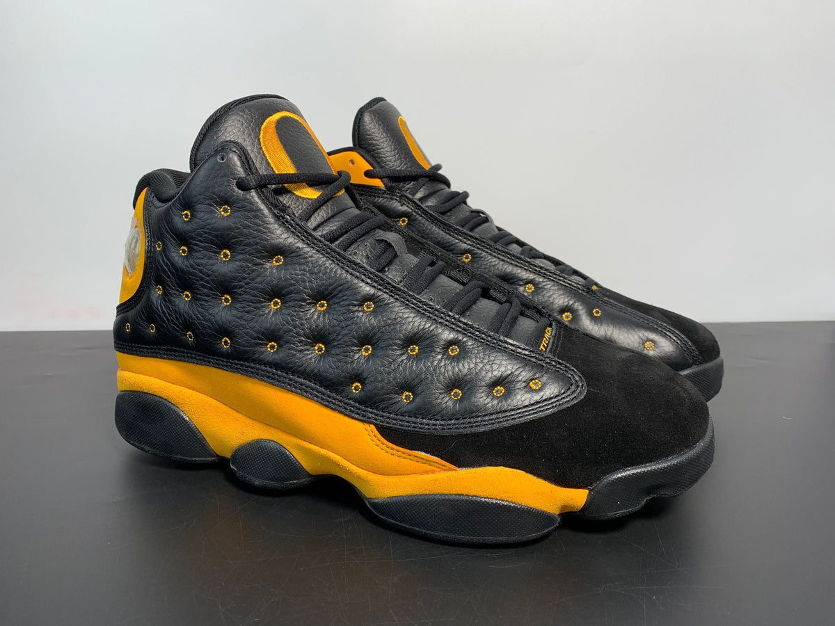 New Air Jordan 13 Retro Carmelo Class of 2002 Oregon Dunks SE - Angle View 3
