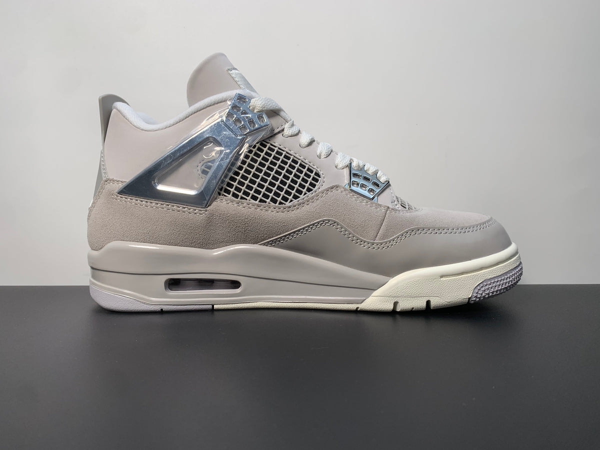 Air Jordan 4 Frozen Moments AQ9129-001 - Main View