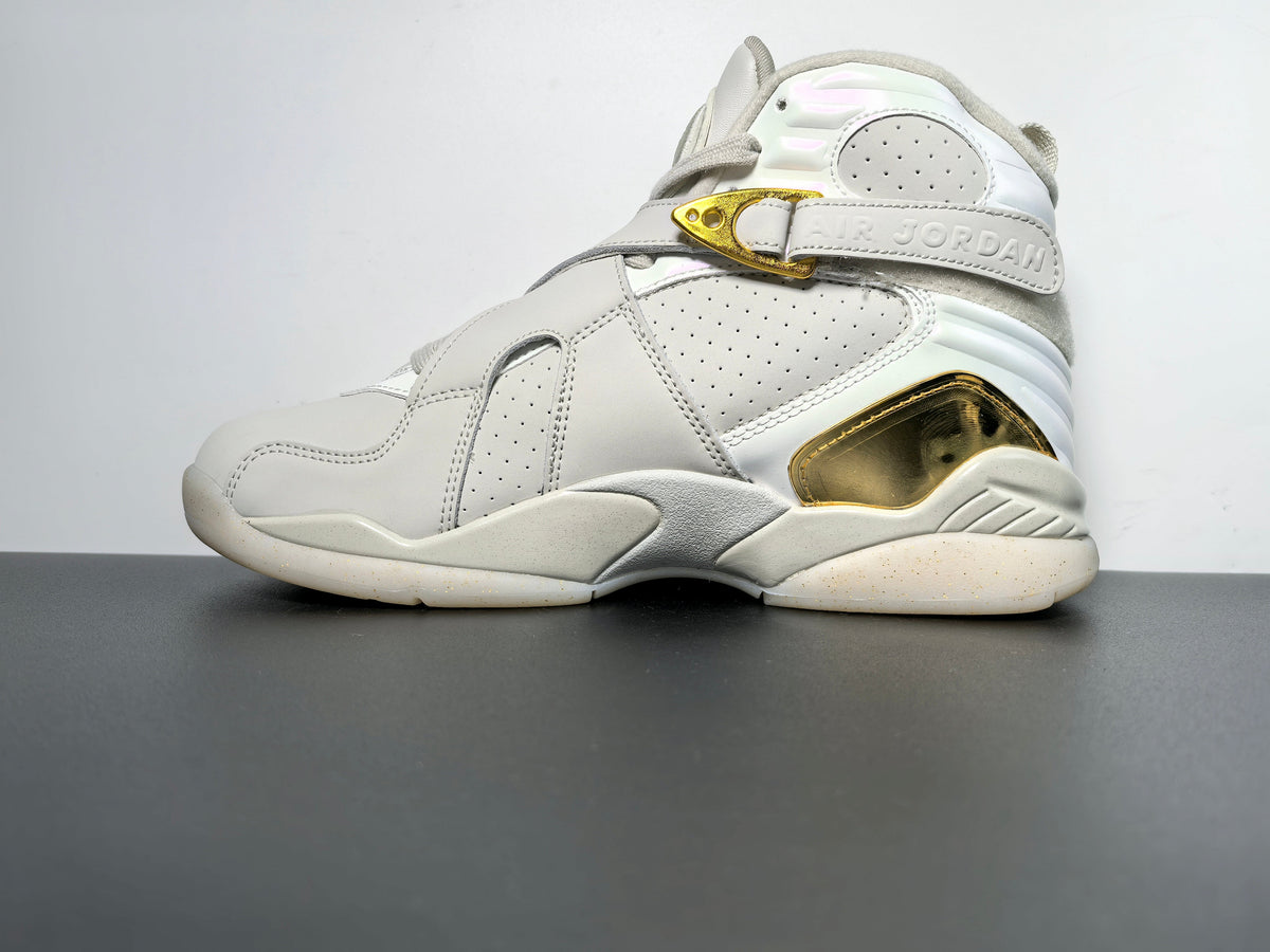 Air Jordan 8 Retro C&C Trophy - Angle View 2