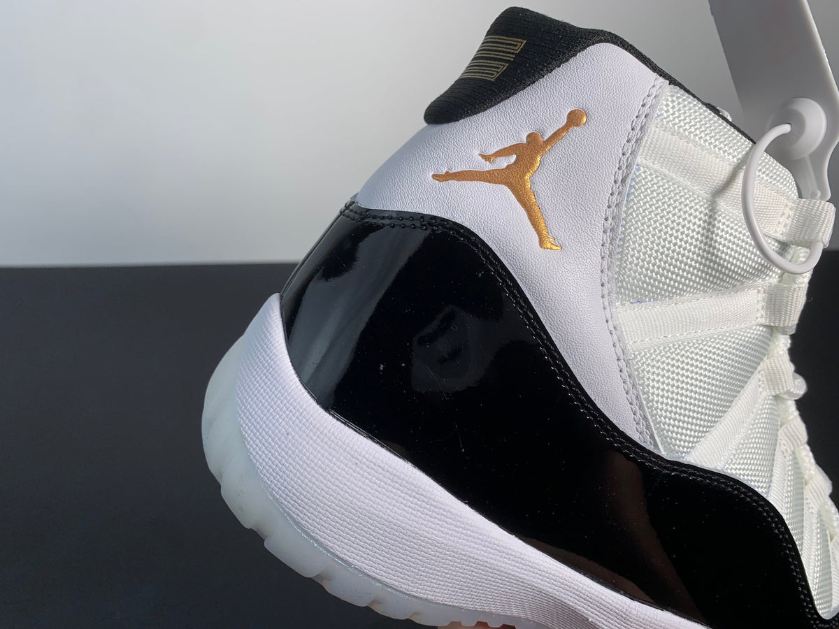 Air Jordan 11“DMP” CT8012-170 - Angle View 4
