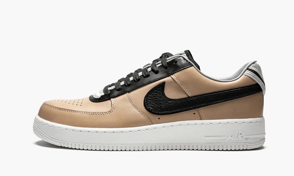 Air Force 1 SP / Tisci "Tan" - Angle View 4