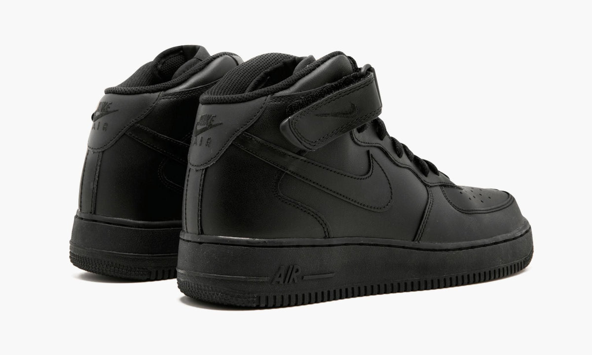Air Force 1 Mid '07 "Triple Black" - Angle View 4