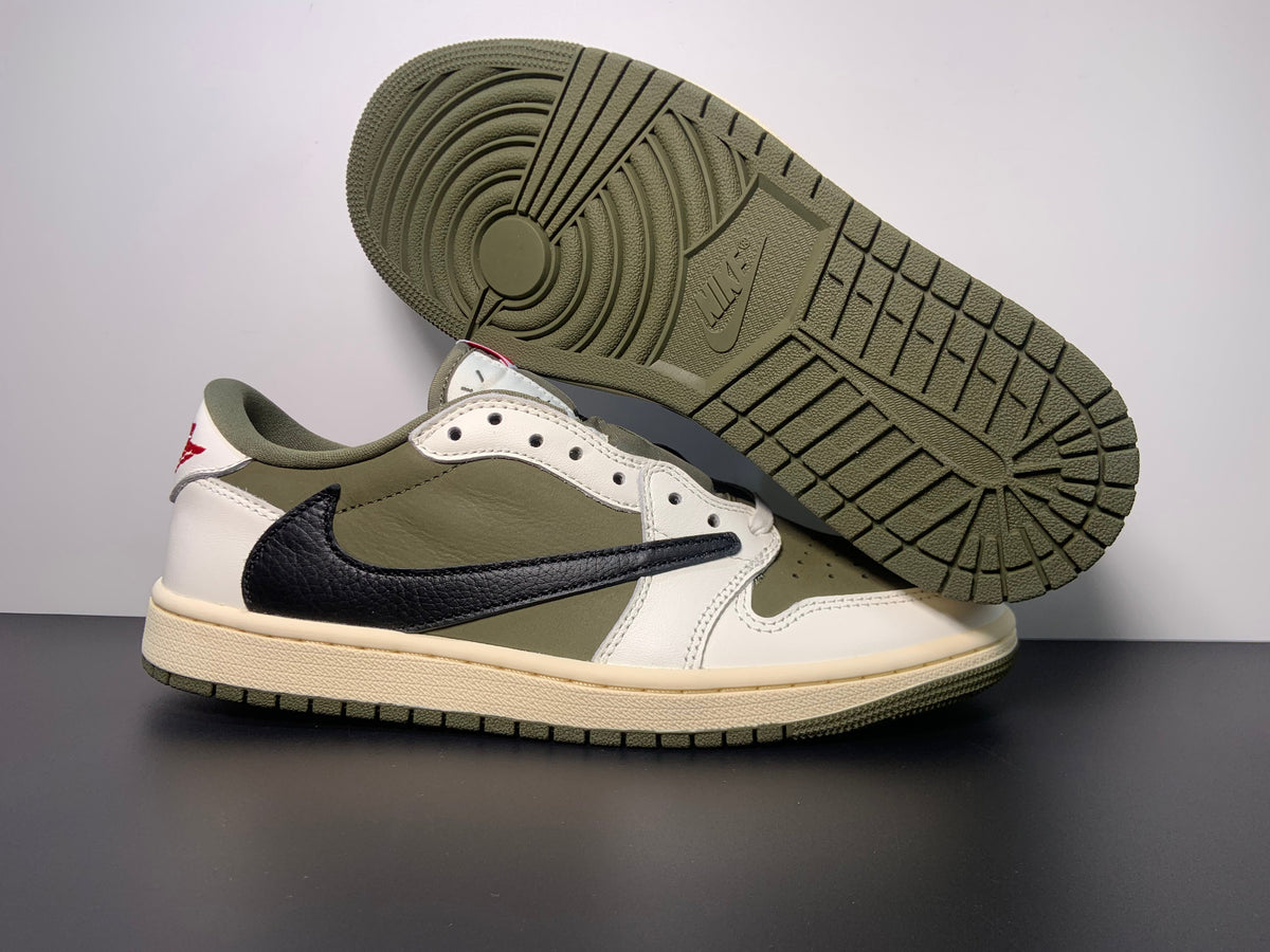 Air Jordan 1 Retro Low OG SP x Travis Scott ‘Medium Olive’ DM7866-200 - Angle View 9