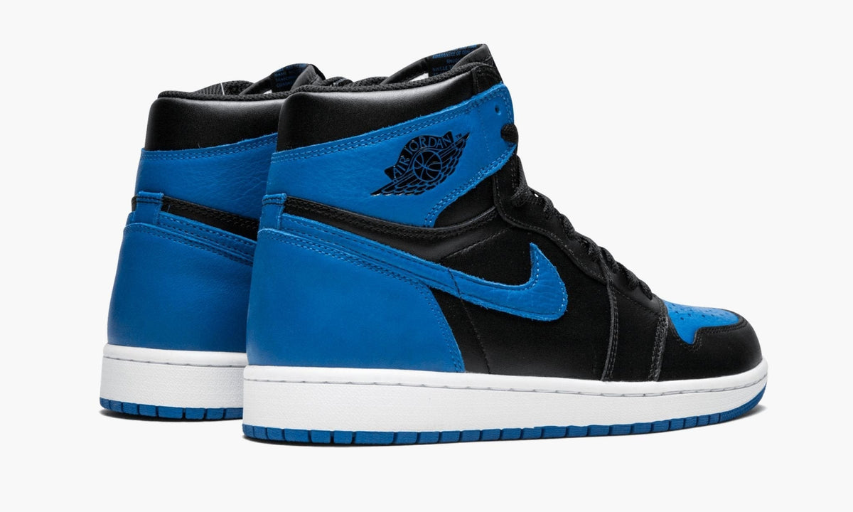 Air Jordan 1 Retro High OG "2017 Royal" - Angle View 4