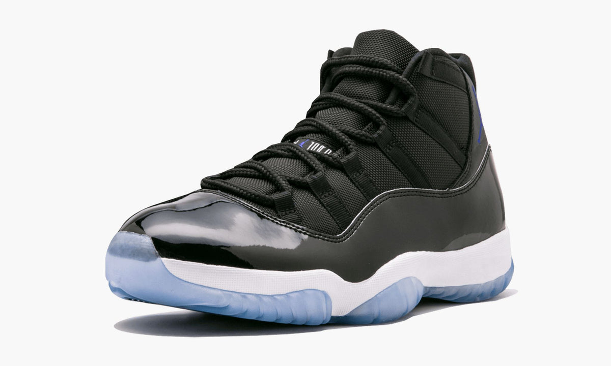 Air Jordan 11 Retro "Space Jam 2016 Release" - Angle View 5