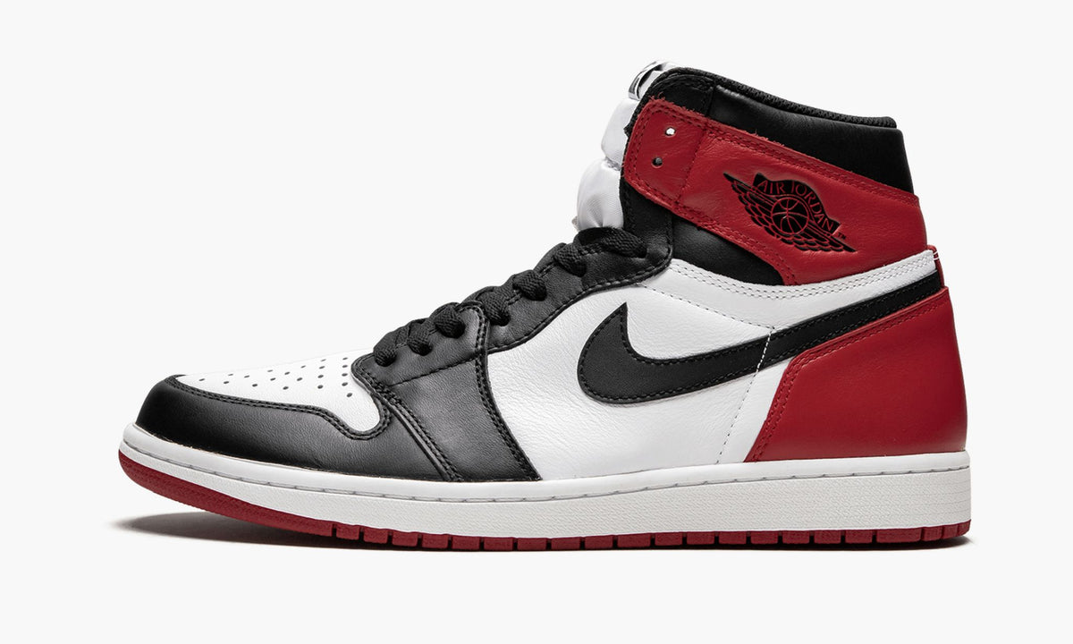 Air Jordan 1 Retro High OG "Black Toe" - Angle View 2