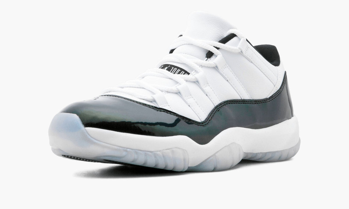 Air Jordan 11 Retro Low "Easter Emerald" - Angle View 5