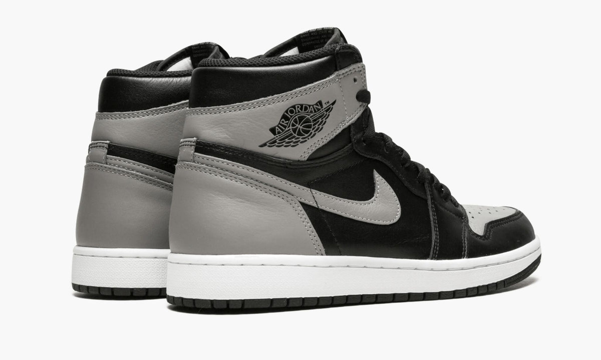 Air Jordan 1 Retro High OG "Shadow" - Angle View 4