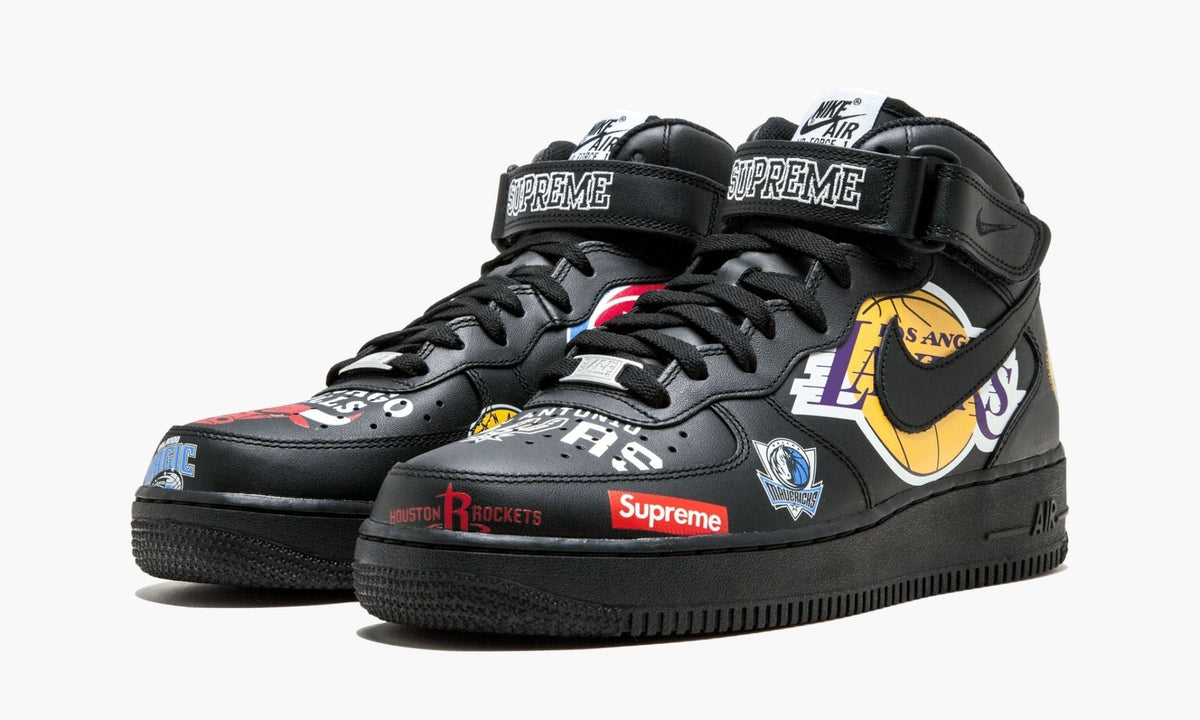 Air Force 1 Mid '07 / Supreme "NBA" - Angle View 3