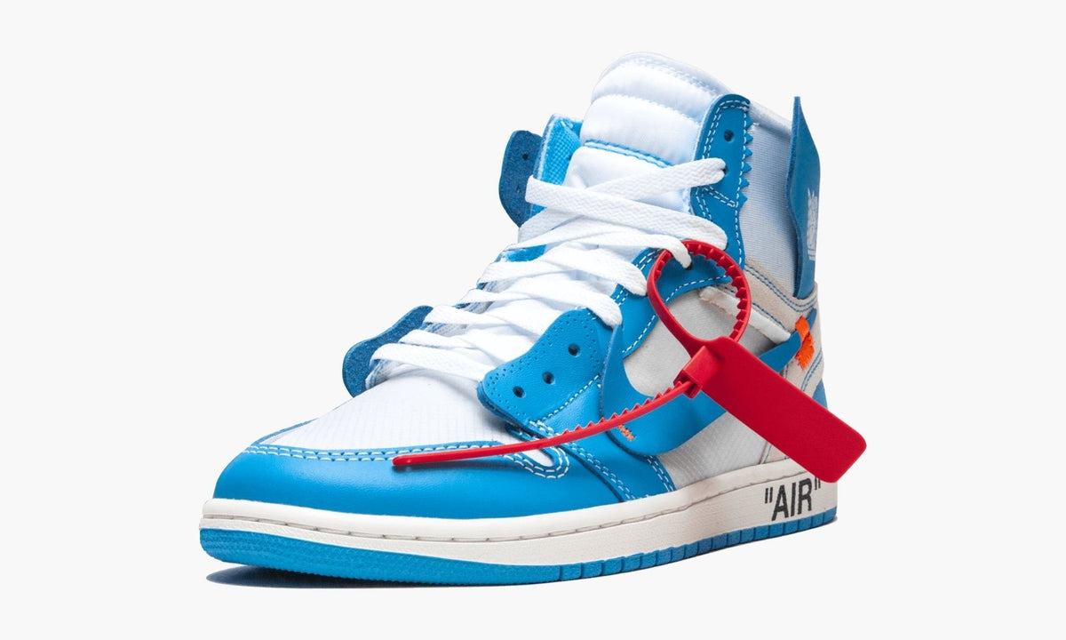 Air Jordan 1 Retro High "Off-White - UNC" - Angle View 5