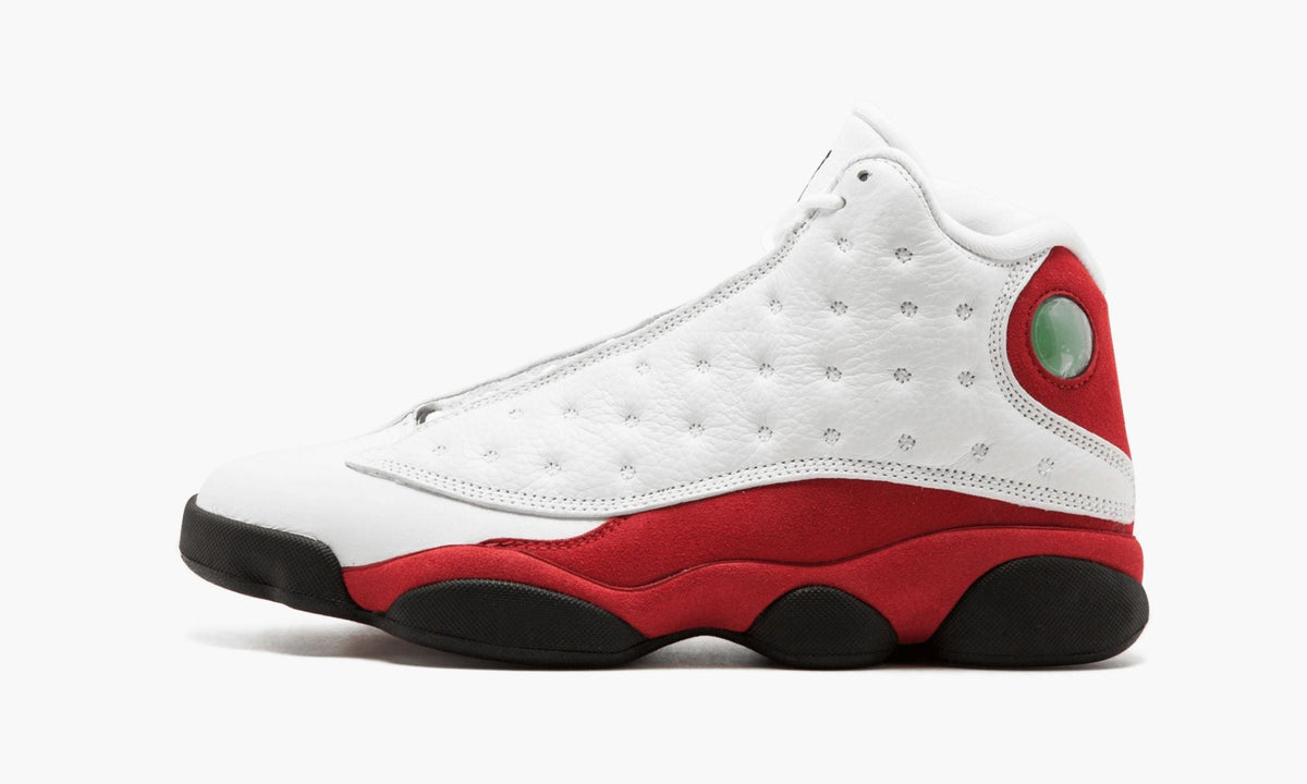 Air Jordan 13 Retro "Chicago" - Angle View 2