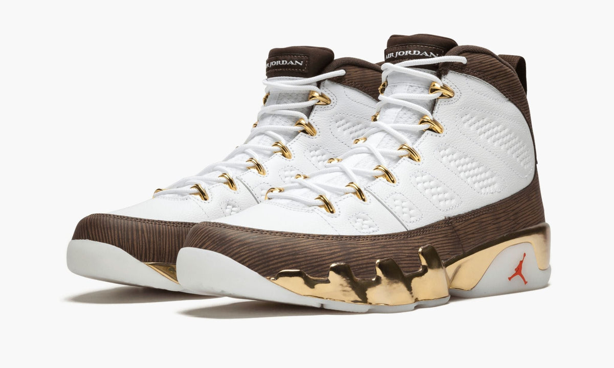 Air Jordan 9 Retro "Carmelo Anthony" - Angle View 3