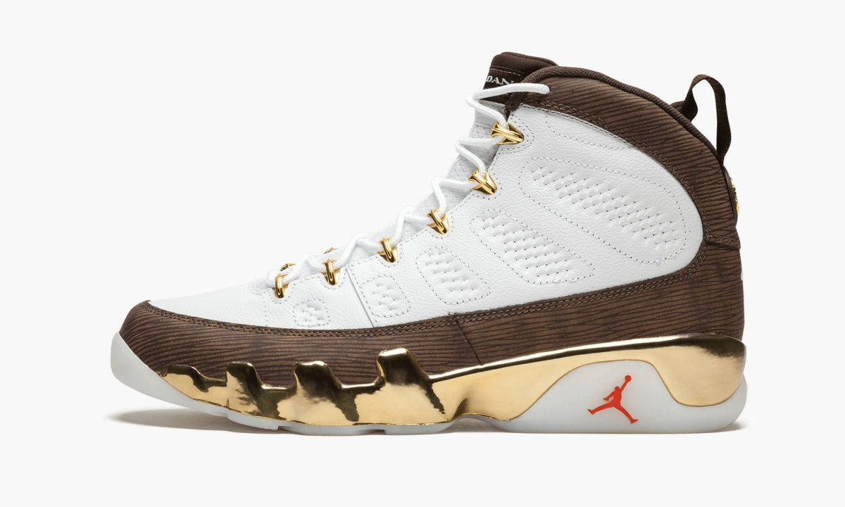 Air Jordan 9 Retro "Carmelo Anthony" - Angle View 2