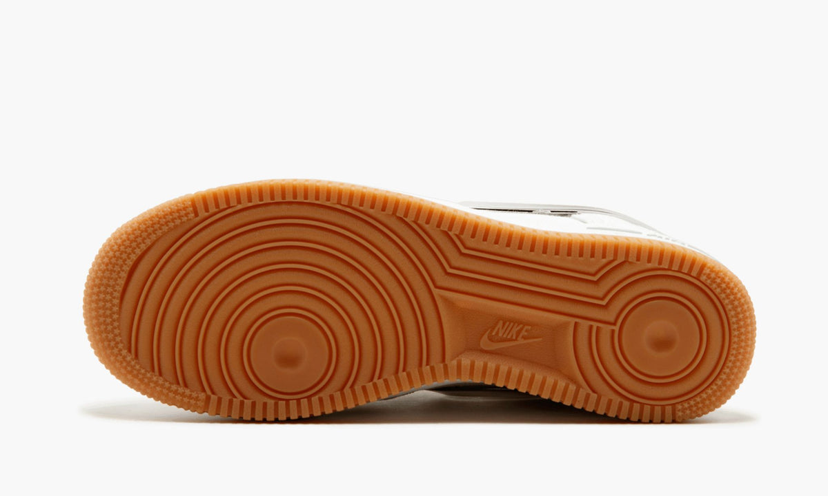 Air Force 1 Low "Travis Scott - White" - Angle View 7