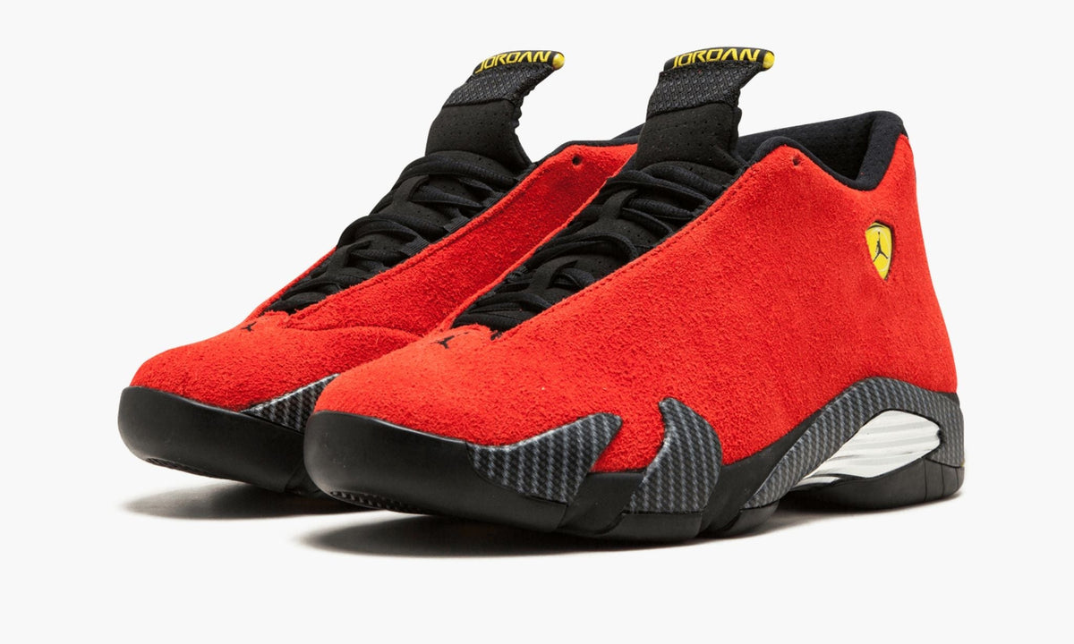Air Jordan 14 Retro "Ferrari" - Angle View 3