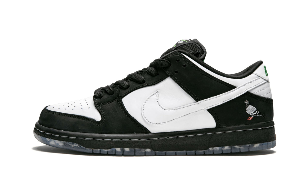SB Dunk Low Pro OG QS "Panda Pigeon" - View 1