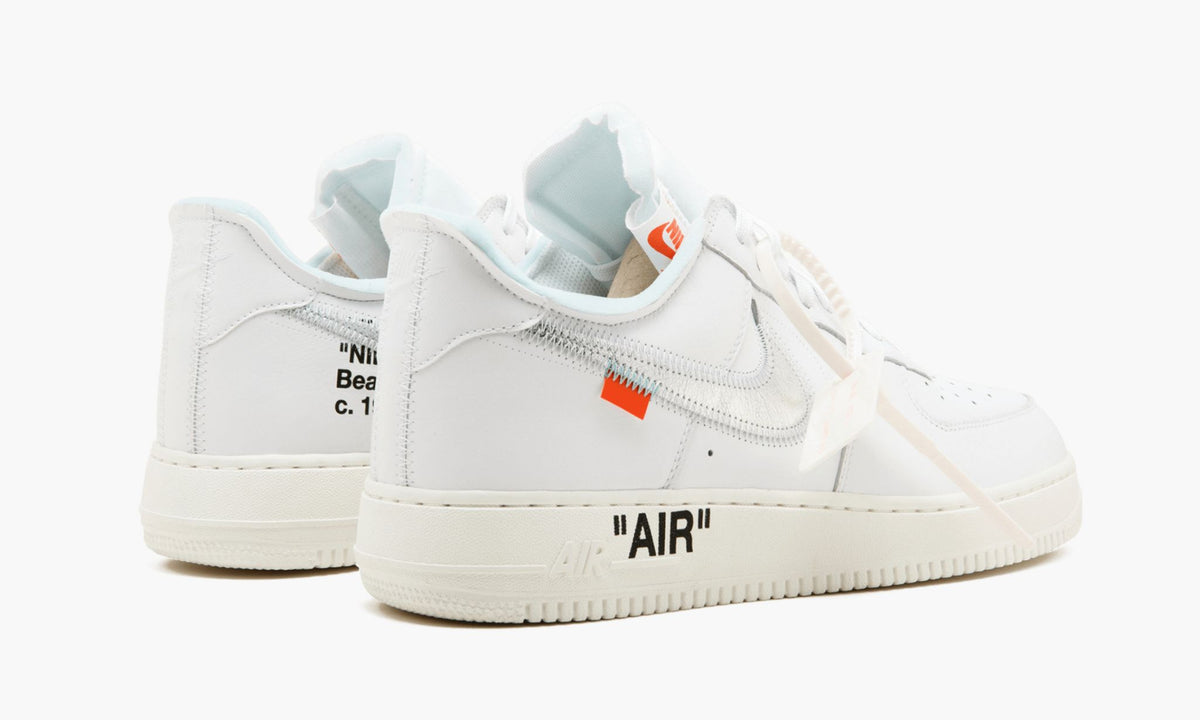 Air Force 1 07 "Off-White - ComplexCon" - Angle View 5