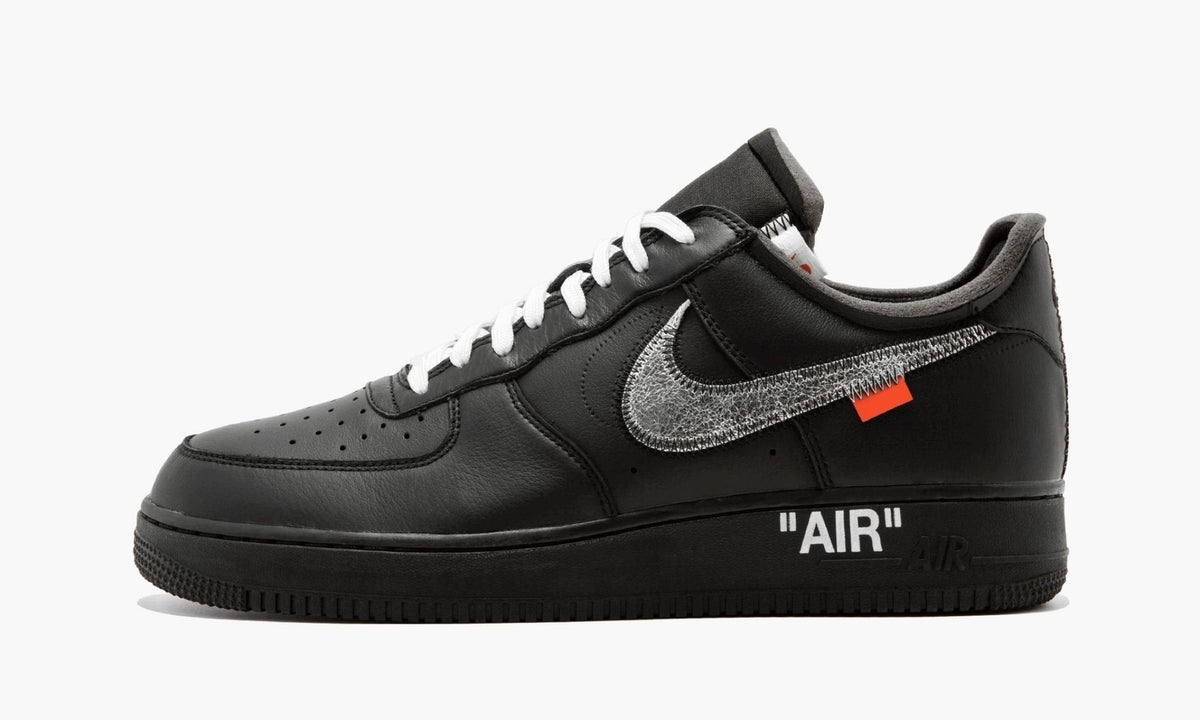 Nike x Off-White Air Force 1 Low ’07 ‘MoMA’ - Angle View 2