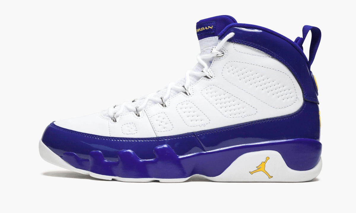 Air Jordan 9 Retro "Kobe" - Angle View 2