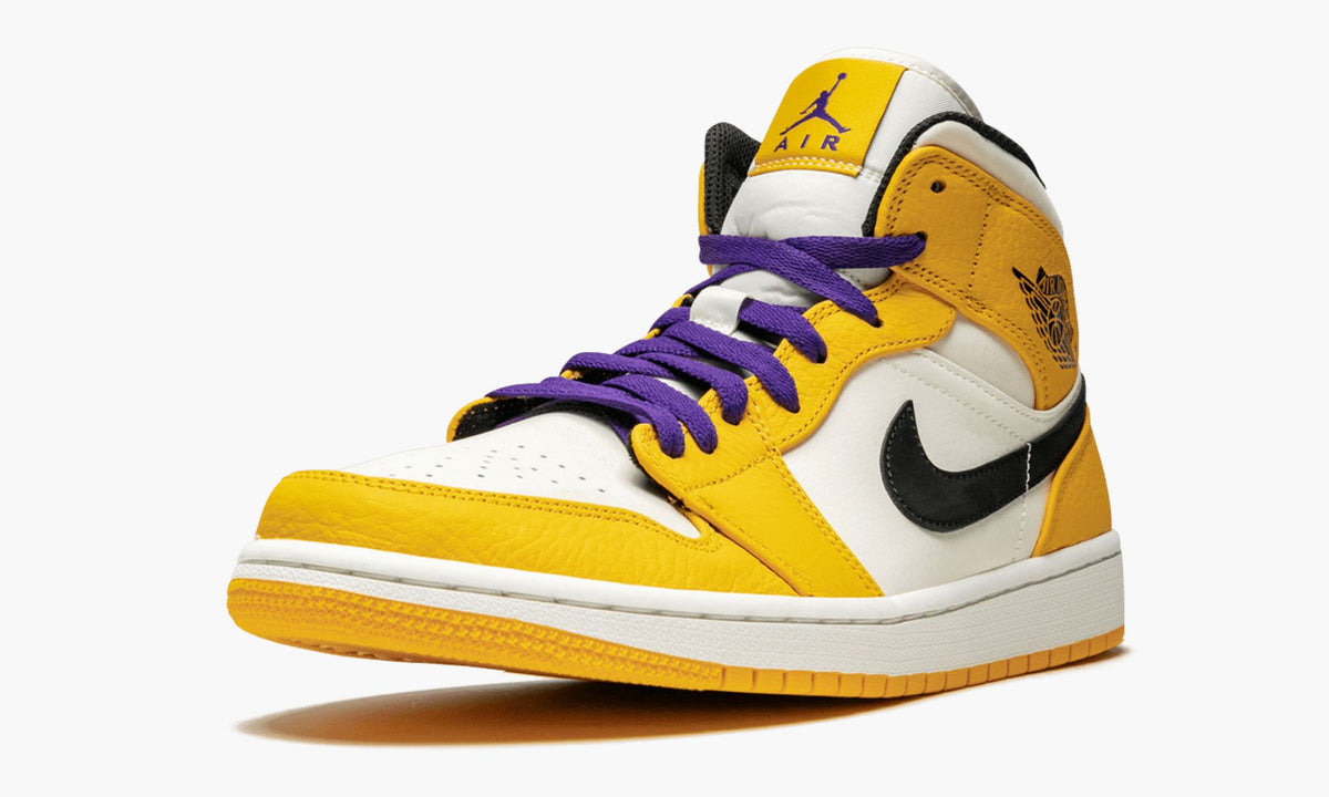 Air Jordan 1 Mid SE "Lakers" - Angle View 5