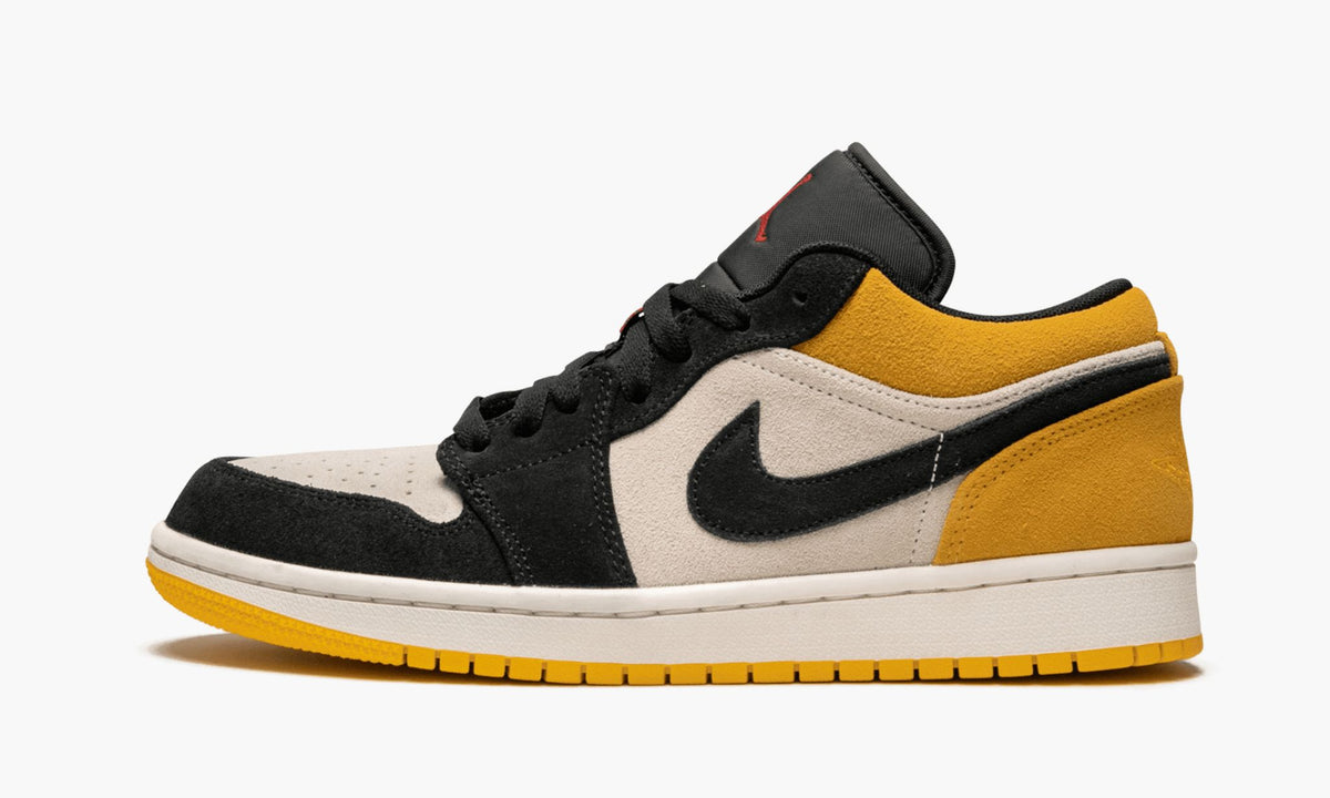 Air Jordan 1 Low "University Gold" - Angle View 2