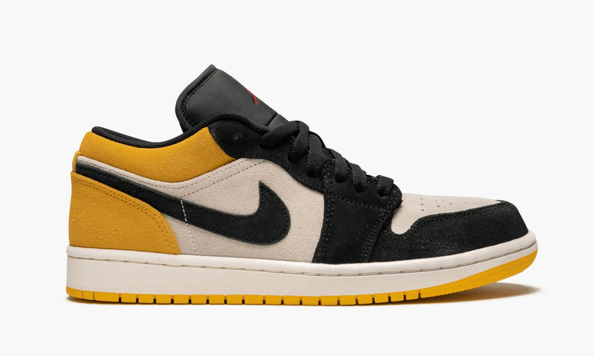 Air Jordan 1 Low "University Gold" - Angle View 6