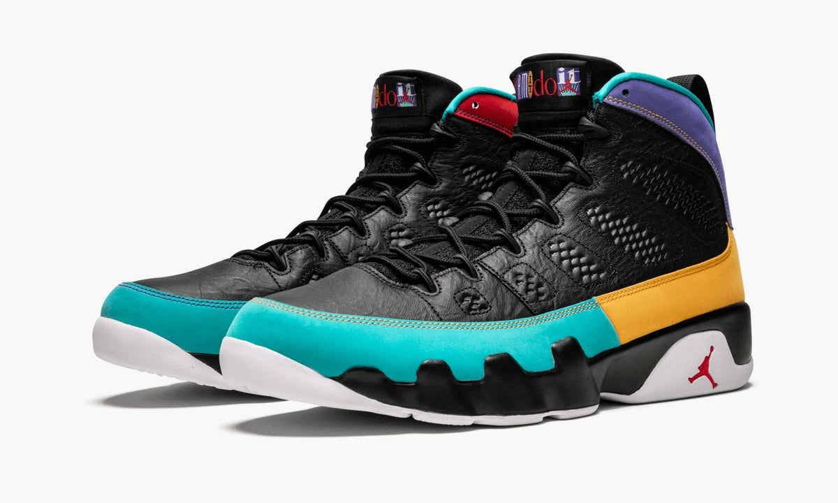 Air Jordan 9 Retro "Dream It, Do It" - Angle View 3