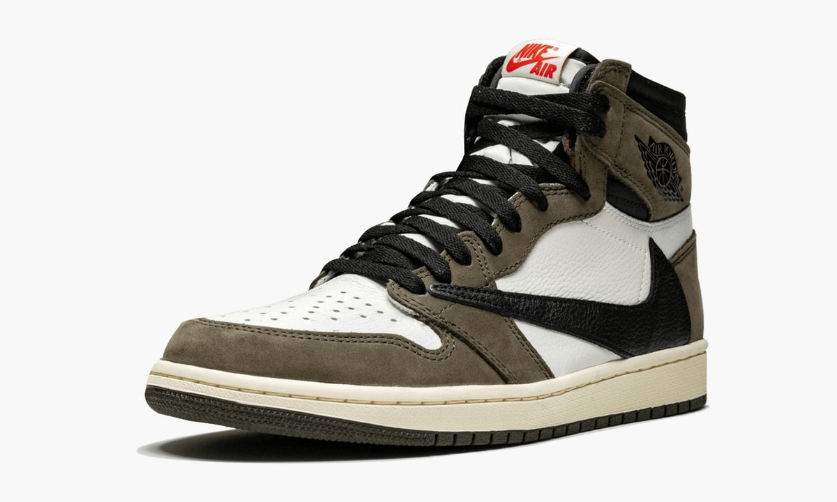 Air Jordan 1 Retro High OG x Travis Scott ‘Mocha’ - Angle View 5